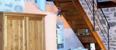 Classic Studio Suite, Balcony, Garden View | Garden view