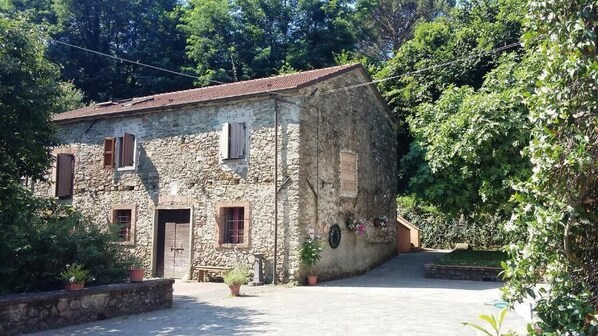 Exterior - Ai Chiosi (pontremoli)