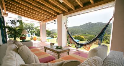 Villa Country House Azeitão - 3 Caminhos: Spacious Retreat for 12 Guests