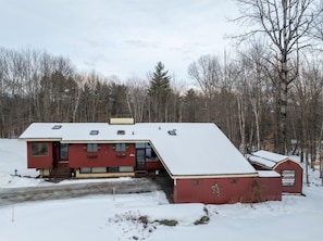 Exterior - Ski, Hike & Explore-Waitsfield Retreat Near Sugarbush (Waitsfield)
