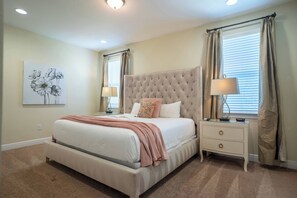 Iron/ironing board, WiFi, bed sheets - 6BR Home w/ Pool in Encore Near Disney (Kissimmee)