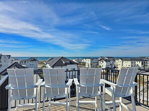 Property grounds - Sand & Stories: Rooftop Deck, Pet-Friendly, Sleeps 16, Sugar Sands Community (Mexico Beach)