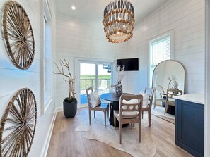 Dining - Sand & Stories: Rooftop Deck, Pet-Friendly, Sleeps 16, Sugar Sands Community (Mexico Beach)