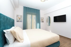 In-room safe, individually decorated, individually furnished, free WiFi - YourHome - Casa Moscatelli Sorrento (Sorrento)