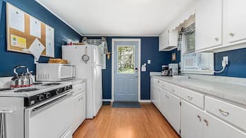 Microwave, oven, stovetop