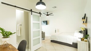 1 Schlafzimmer, Bügeleisen/Bügelbrett, Internetzugang, Bettwäsche