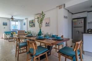 Dining - Luxury villa with Jacuzzi and BBQ 150 meters from the beach (Punta Cana)