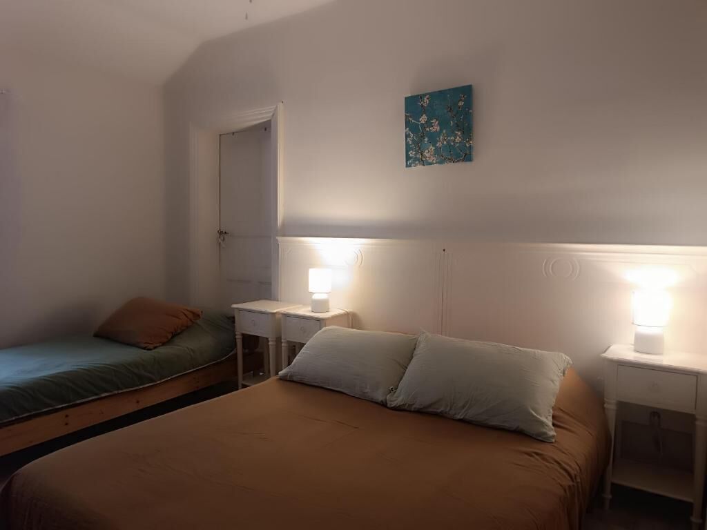 Standard Suite | Iron/ironing board, free WiFi