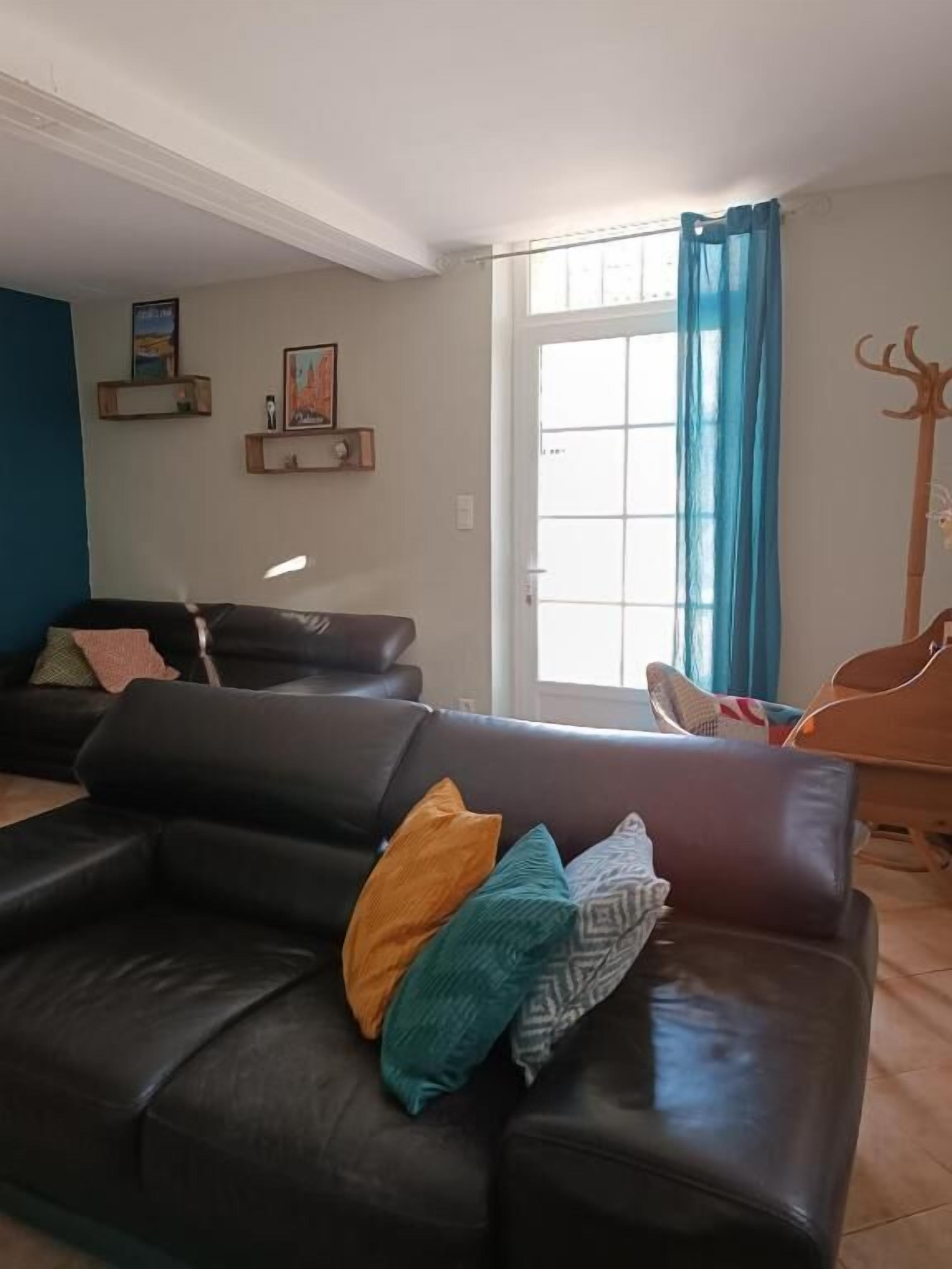 Standard Suite | Living area