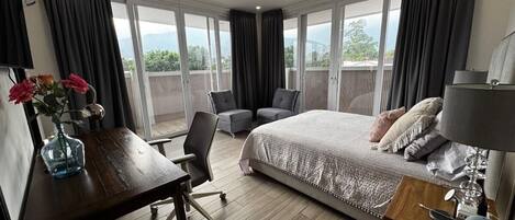 Penthouse, Mountain View | Desk, laptop workspace, soundproofing, iron/ironing board