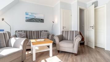 Apartment | Living room