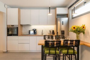 Deluxe Villa, Balcony, Valley View | Private kitchen | Electric kettle - Phyllion boutique villas (Hersonissos)