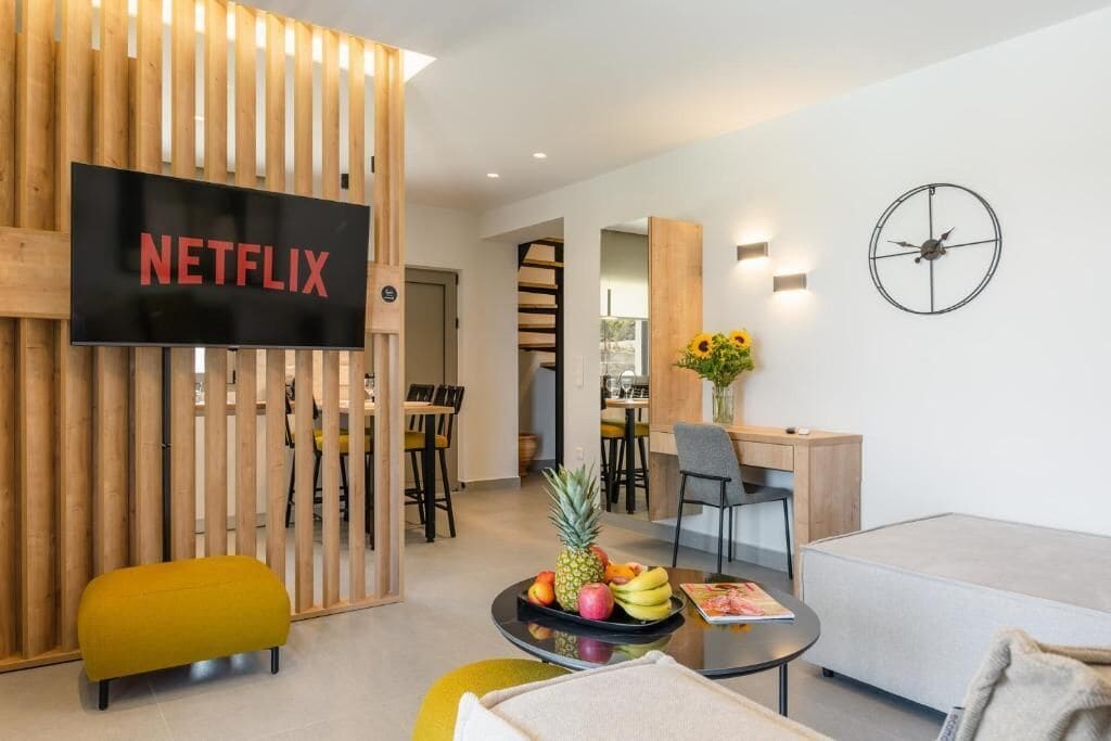 Villa Deluxe, balcon, vue piscine | Restauration