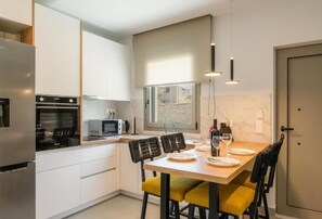 Deluxe Villa, Balcony, Pool View | Dining - Phyllion boutique villas (Hersonissos)