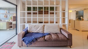 3 camere