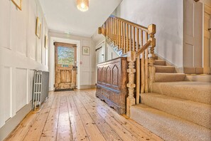 Interior - Huckleberry Farm House (Goring)