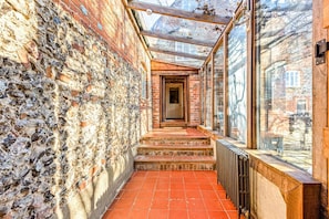 Interior - Huckleberry Farm House (Goring)