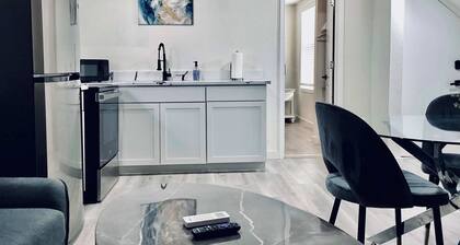 Boardwalk Bungalow 2 Up to 3