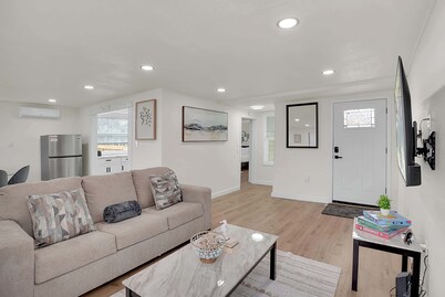 Boardwalk Bungalow Combo Stay for 9