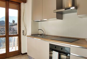 Fridge, microwave, oven, stovetop - Cuor di Barzio P2 - Two Bedroom Apartment, Sleeps 5 (Barzio)