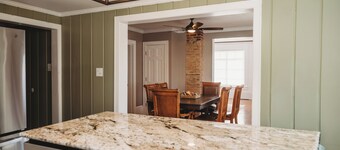 Alpena Home, Sleeps 10, Game Room, pet friendly, Walk to Lake & Downtown