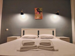 WiFi - Balcesti Design Apartment 2 | Walk to Old Town (București)