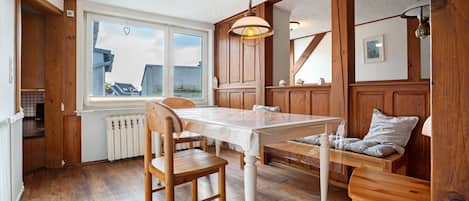 تناول الطعام