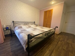 1 Schlafzimmer, WLAN, Bettwäsche