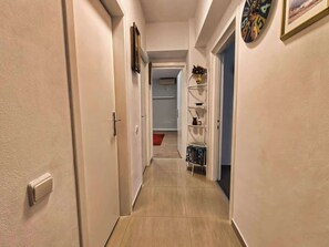Interior - Balcesti Design Apartment 1 | Walk to Old Town (București)