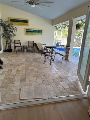 Interior - This special 3-bedroom house is near everything shopping and restaurants (Port Charlotte)
