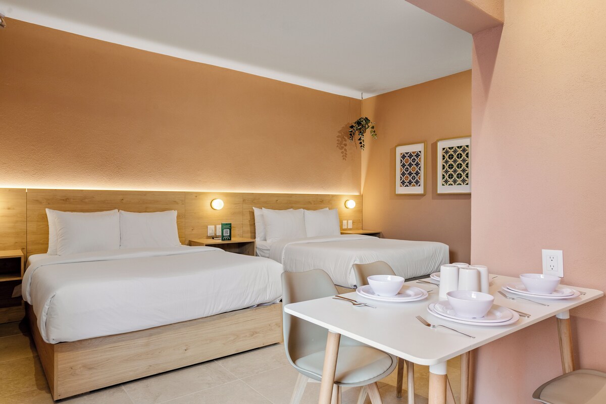 Family Suite | Memory foam beds, desk, laptop workspace, iron/ironing board
