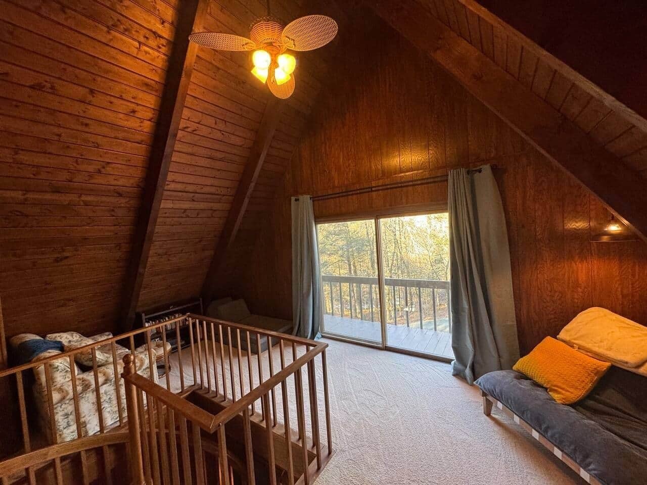 Smart TV, fireplace, DVD player, foosball