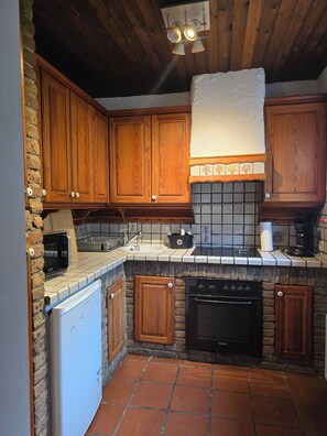 Stovetop, dishwasher - GreenHell Stays Müsch - Nürburgring - Motorsport (Müsch)