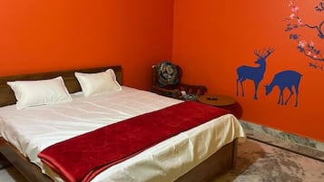 Deluxe Double Room, Mountain View | Free WiFi