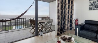 Appartamento 'Quinta Da Faya' con Vista Mare, Balcone e Wi-Fi