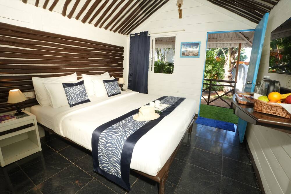 Beachouse Beachfront Cottages and Suites