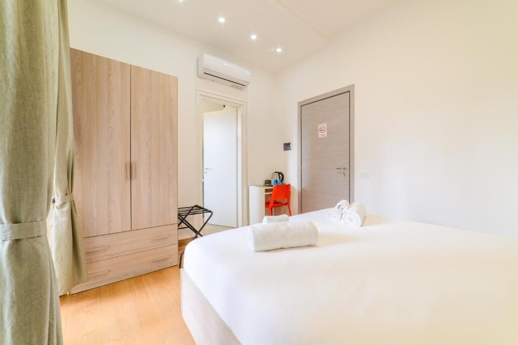 Classic Double Room, Balcony | Free WiFi