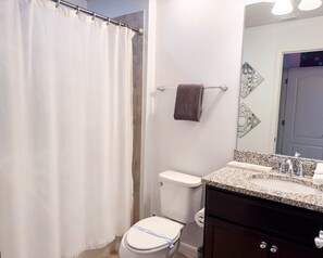 Hair dryer, towels - Luxury Windsor Westside Townhome | Private Pool | Across Clubhouse | Near Disney (Kissimmee)