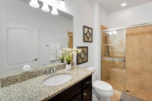 Hair dryer, towels - Luxury Windsor Westside Townhome | Private Pool | Across Clubhouse | Near Disney (Kissimmee)