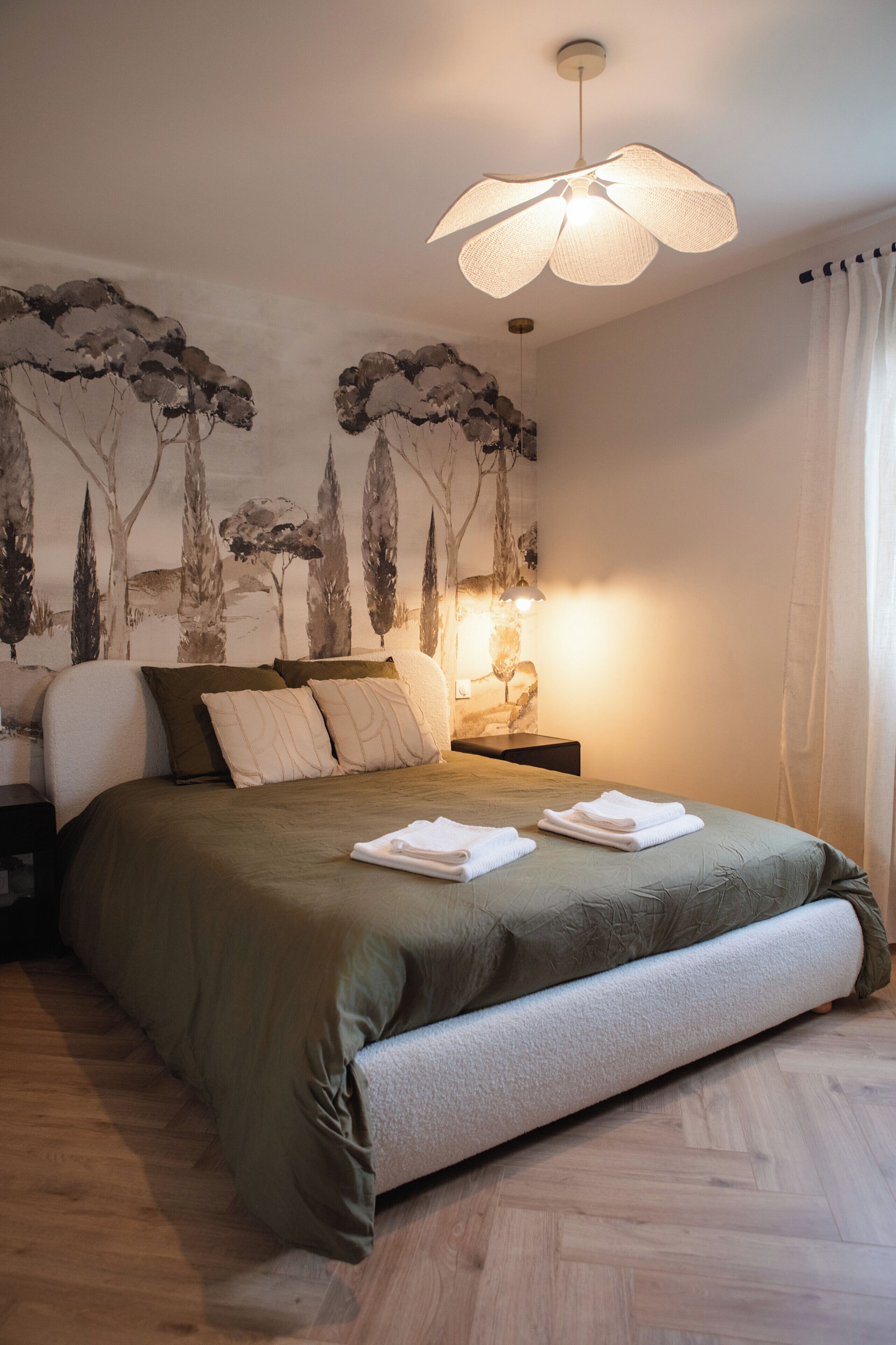 2 bedrooms, iron/ironing board, free WiFi, bed sheets