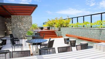 Khu ẩm thực ngoài trời