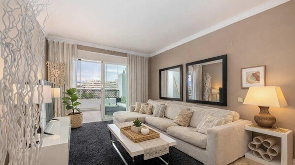 TV, offices - 2BR Puerto Banus Premium Location (Puerto Banus)