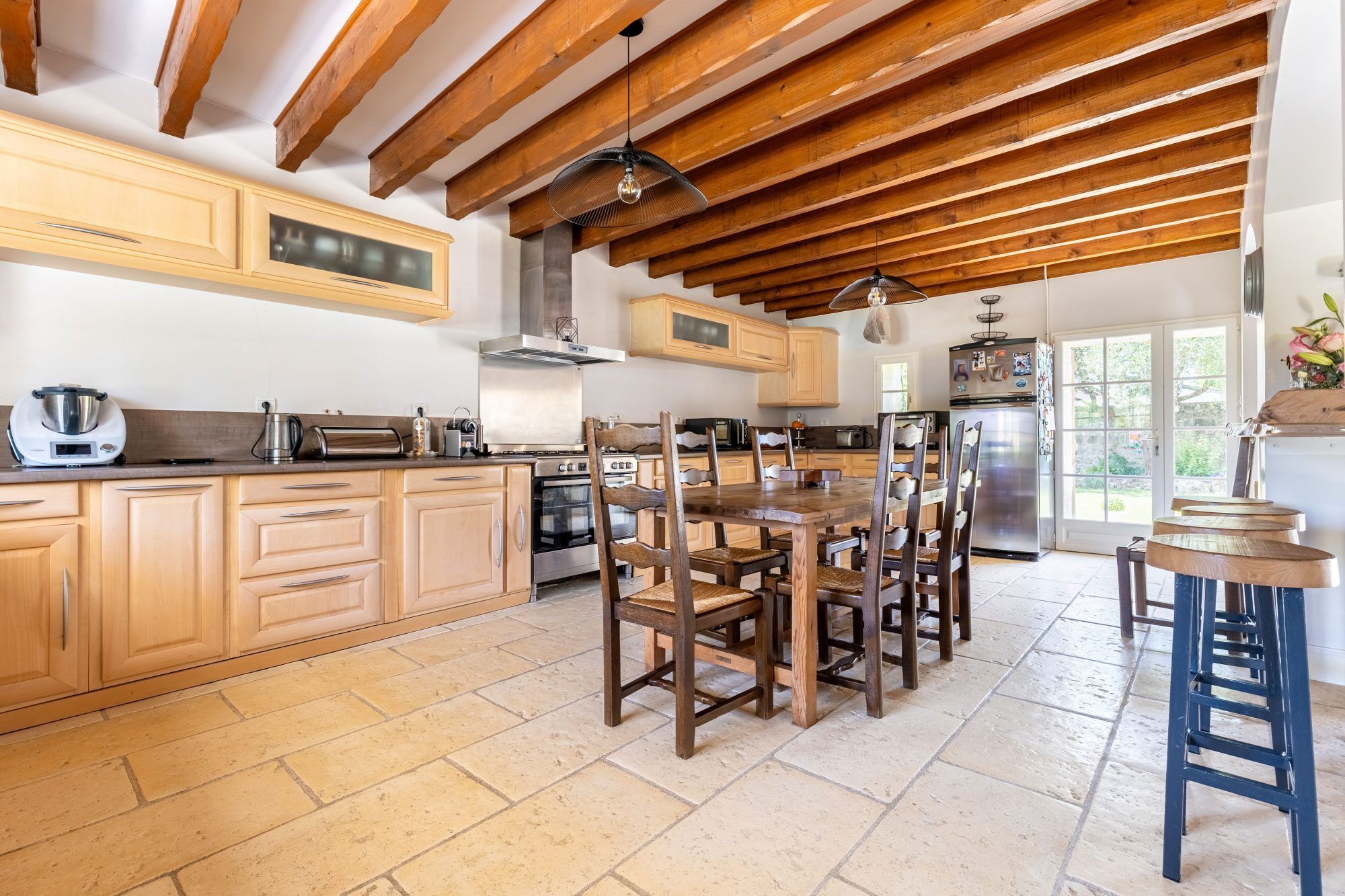 Micro-ondes, four, lave-vaisselle