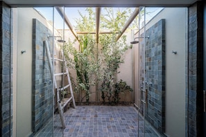 Suite, Terrasse, Meerblick | Badezimmer