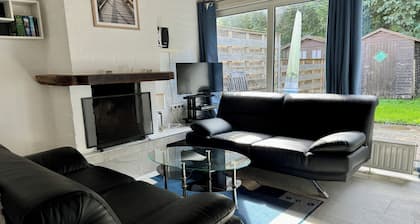 Family-friendly vacation home, attractively furnished, directly on the waterfront