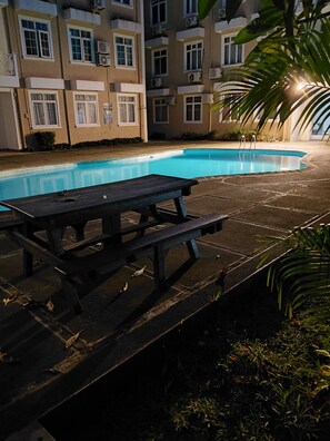 Outdoor pool - Bliss, a breathtaking and budget friendly apartment in Blue Bay  (Blue Bay)