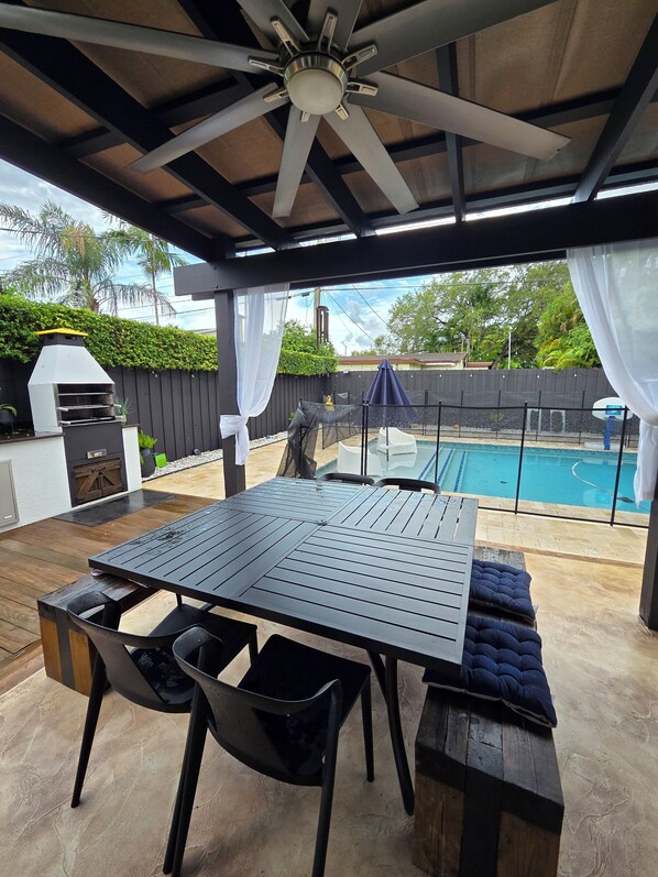 Outdoor dining - Lush Retreat: Pool, Gazebo, Outdoor Kitchen (Miami)
