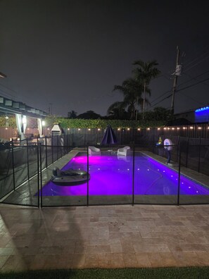 Outdoor pool - Lush Retreat: Pool, Gazebo, Outdoor Kitchen (Miami)