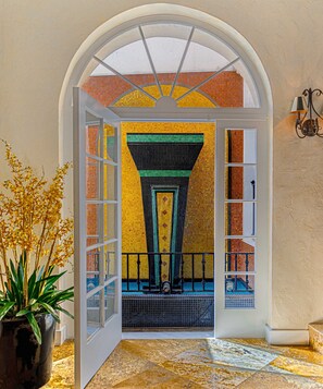 Interior - The Sovereign (Santa Monica)