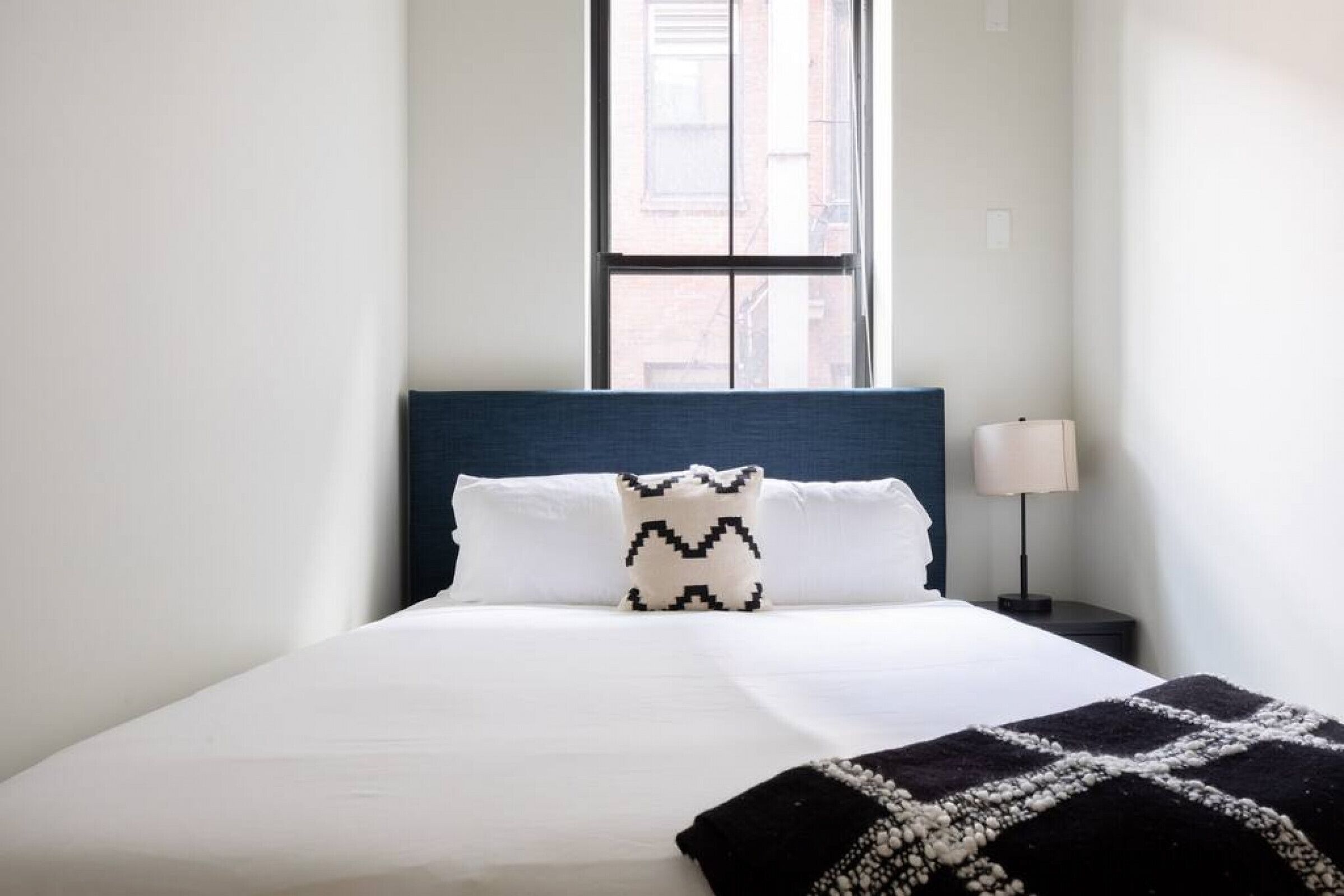 Schreibtisch, Bügeleisen/Bügelbrett, WLAN, Bettwäsche